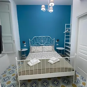 luna-rossa-apartment.hotels-amalfi.com/